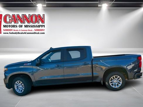 Used 2020 Chevrolet Silverado 1500 RST image 2