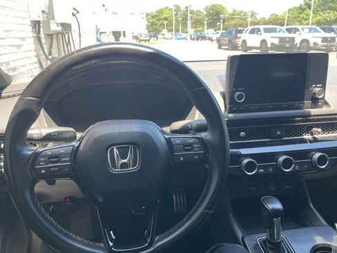 Used 2022 Honda Civic Sport image 4