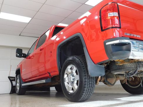 Used 2018 GMC Sierra 2500 SLE w/ HD SLE Preferred Plus Package AWD/4WD image 81