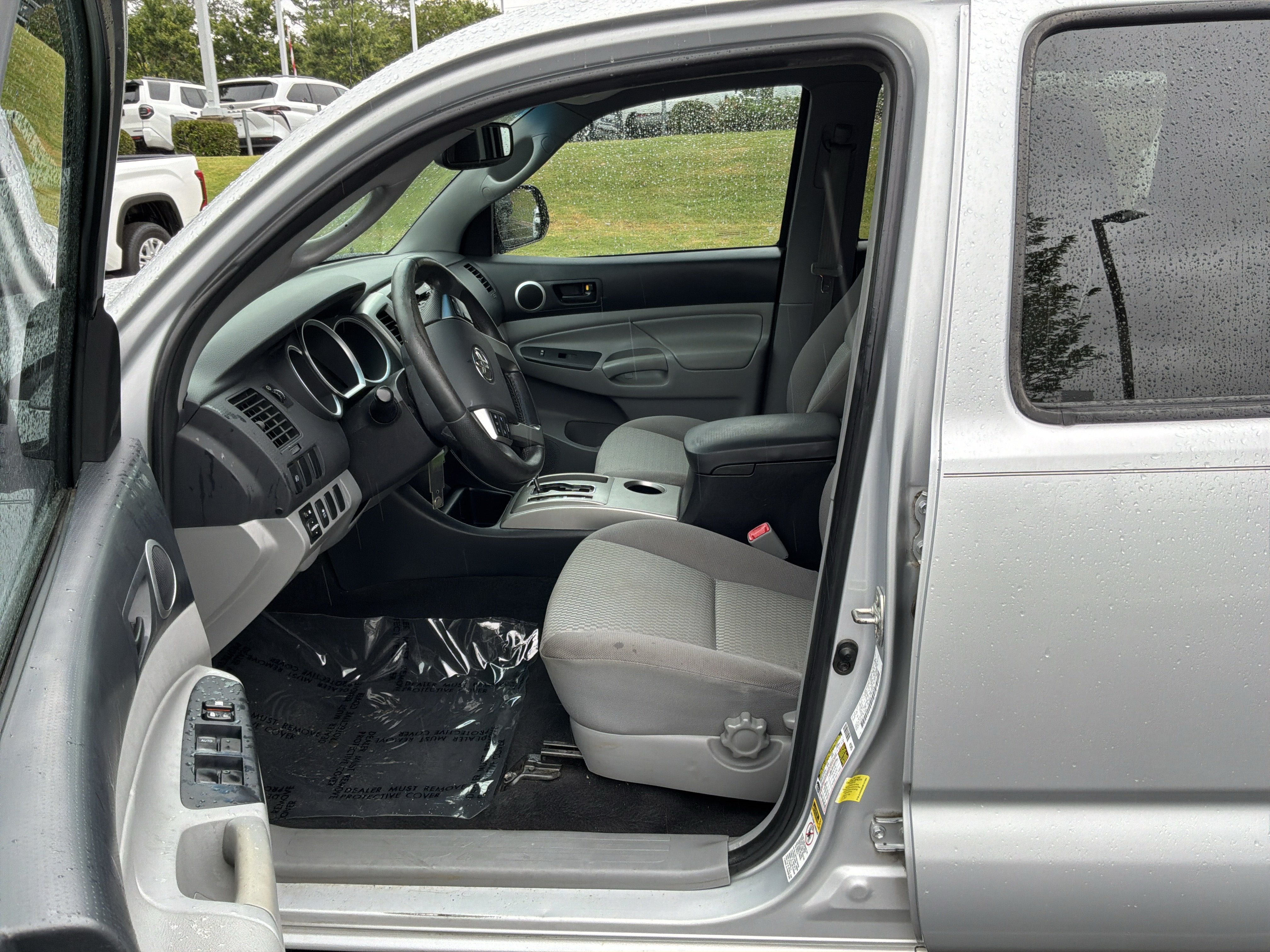 Used 2012 Toyota Tacoma PreRunner w/ SR5 Pkg RWD image 16