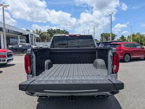 Used 2025 GMC Sierra 1500 Denali AWD/4WD image 12