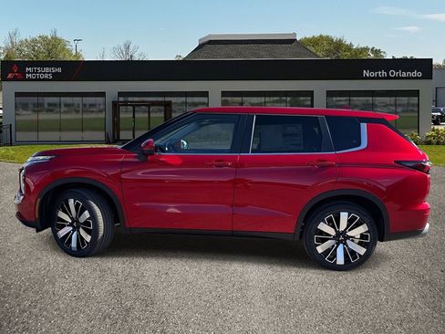 New 2026 Mitsubishi Outlander SE FWD image 3