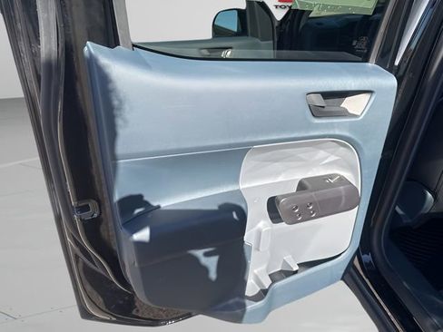 Used 2024 Ford Maverick Lariat w/ Black Appearance Package image 15