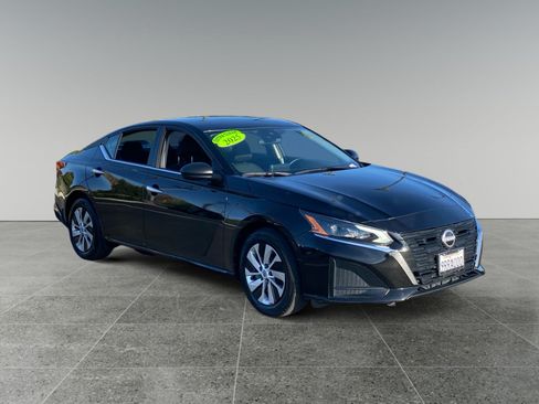 Used 2025 Nissan Altima 2.5 S FWD image 7