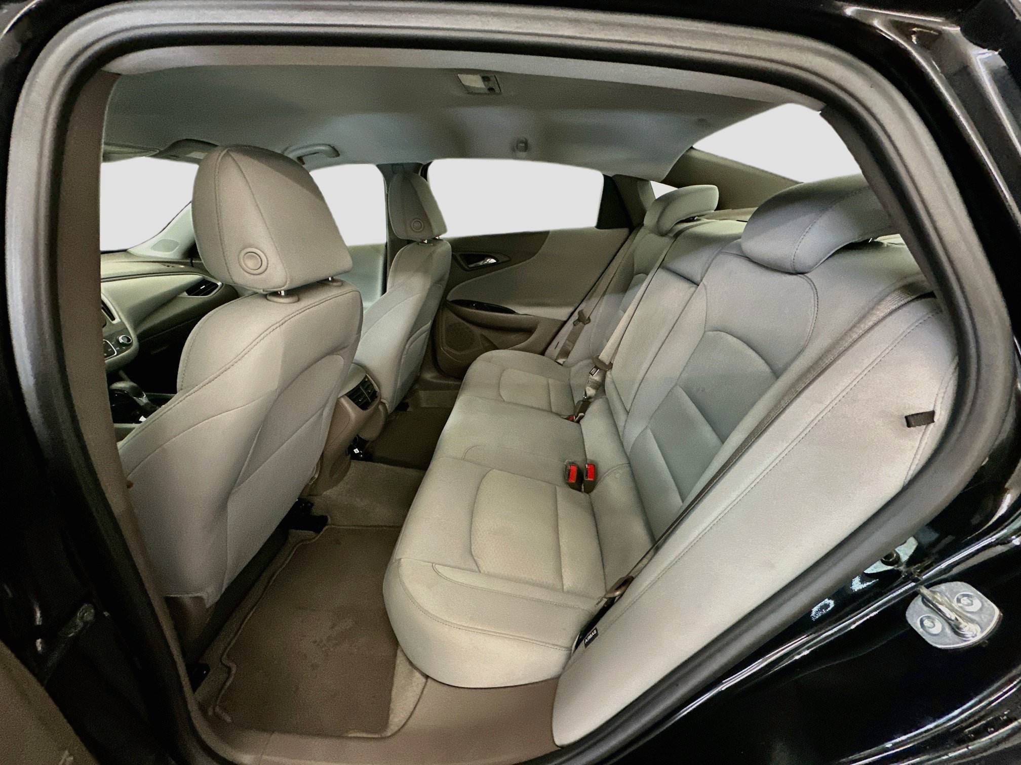 Used 2025 Chevrolet Malibu LT FWD image 29