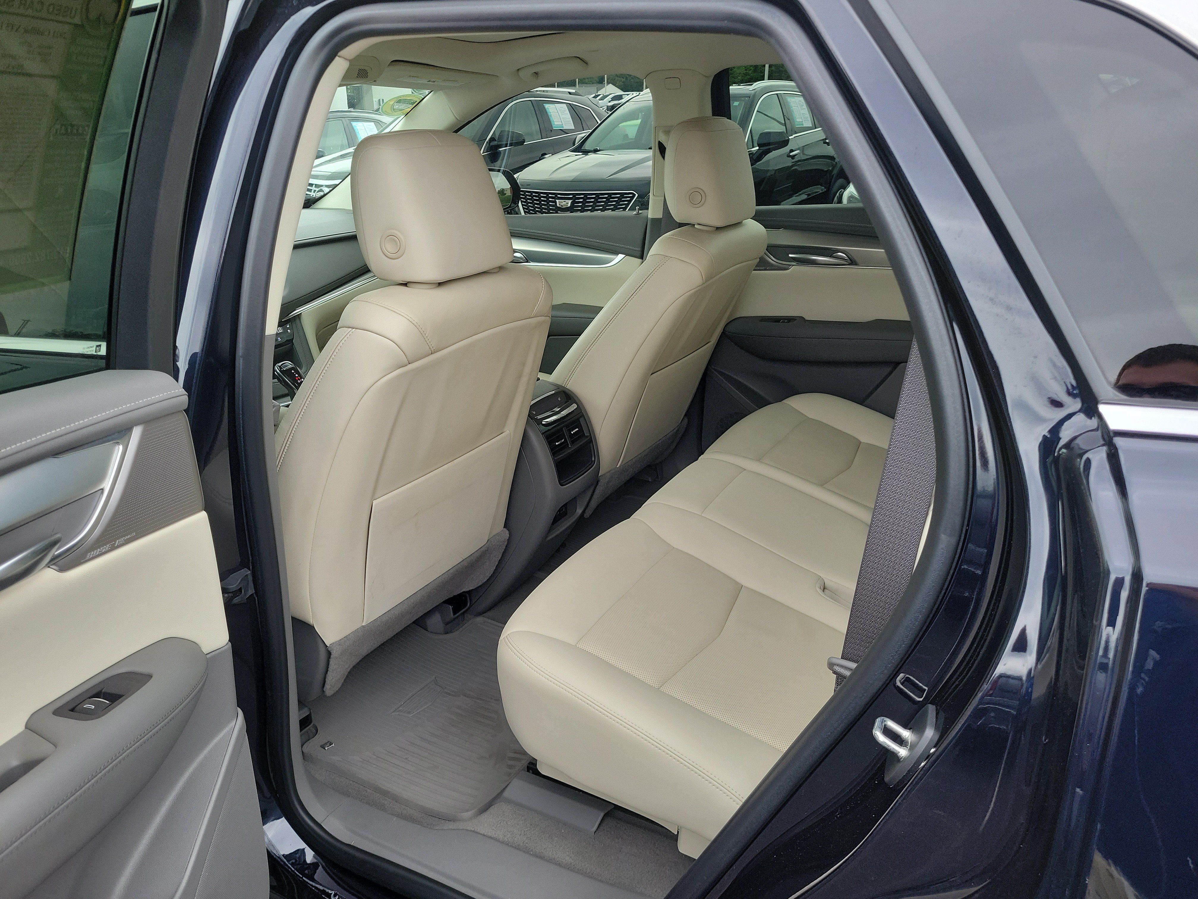 Used 2021 Cadillac XT5 Premium Luxury FWD image 14