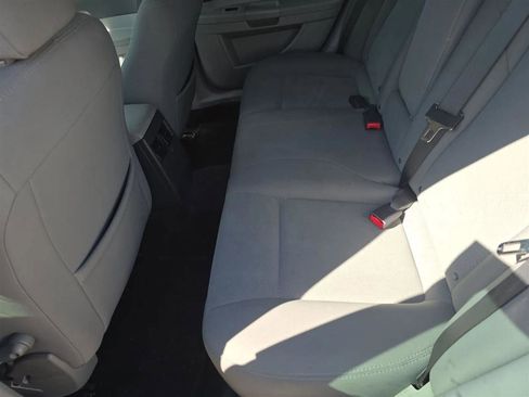 Used 2007 Chrysler 300 RWD image 16