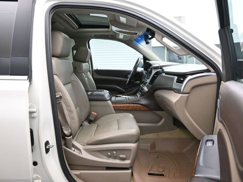Used 2015 Chevrolet Suburban LTZ AWD/4WD image 13