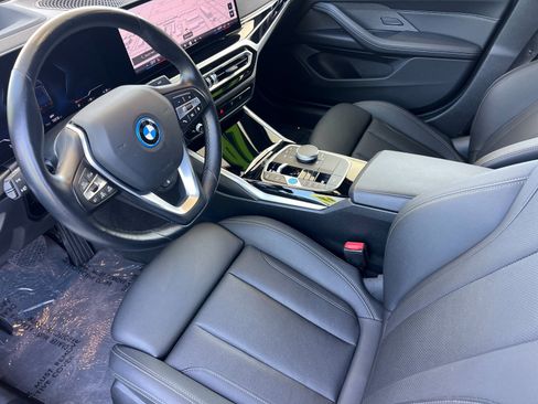 Used 2024 BMW i4 eDrive35 w/ Premium Package image 10