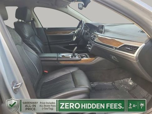Used 2018 BMW 750i RWD image 26