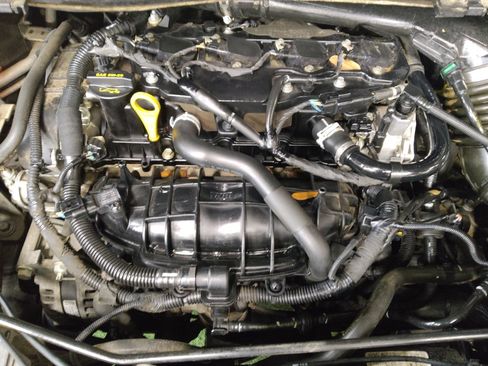 Used 2015 Ford Escape SE image 30