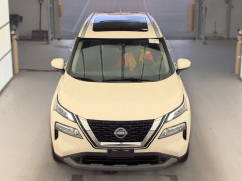 Used 2023 Nissan Rogue SV w/ SV Premium B Package AWD/4WD image 2
