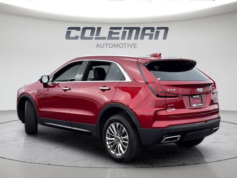 Used 2024 Cadillac XT4 Premium Luxury image 3