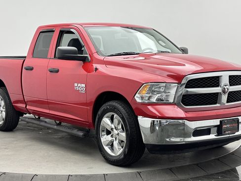 Used 2019 RAM 1500 Tradesman w/ Tradesman SXT Package RWD image 3