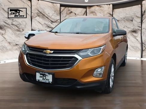 Used 2018 Chevrolet Equinox LS AWD/4WD image 1