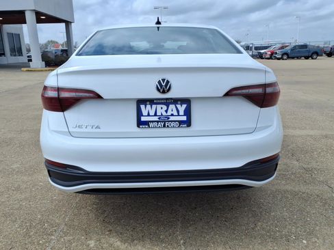 Used 2024 Volkswagen Jetta S FWD image 3