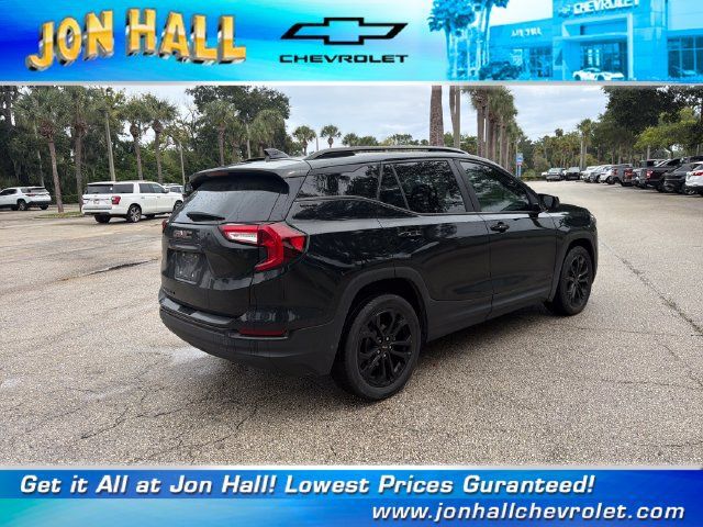 Used 2022 GMC Terrain SLE w/ Driver Convenience Package FWD image 10