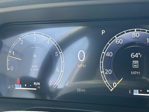 New 2026 Jeep Grand Cherokee Altitude AWD/4WD image 28