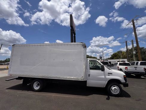 Used 2014 Ford E-350 and Econoline 350 Super Duty image 5