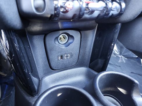 Used 2015 MINI Cooper S FWD image 7