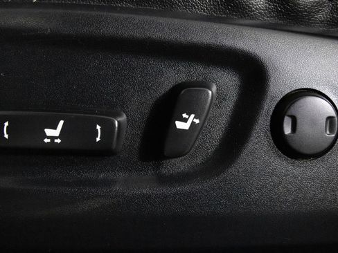 Used 2014 Toyota 4Runner Limited AWD/4WD image 19