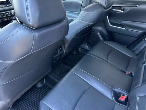 Used 2023 Toyota RAV4 XLE Premium FWD image 4
