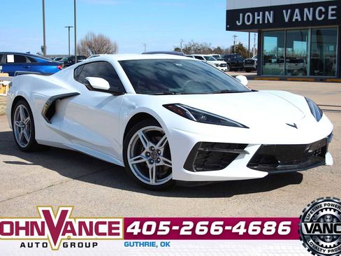Used 2021 Chevrolet Corvette 1LT image 1