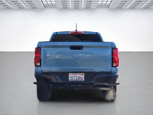 Used 2025 Chevrolet Colorado Z71 w/ Technology Package AWD/4WD image 6
