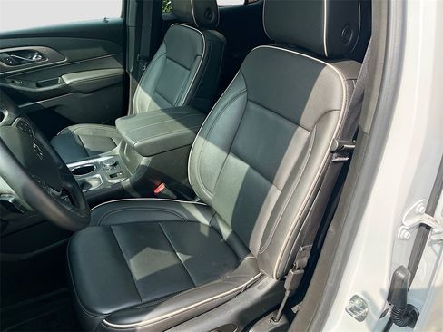 Used 2023 Chevrolet Traverse Premier w/ LPO, Floor Liner Package image 20