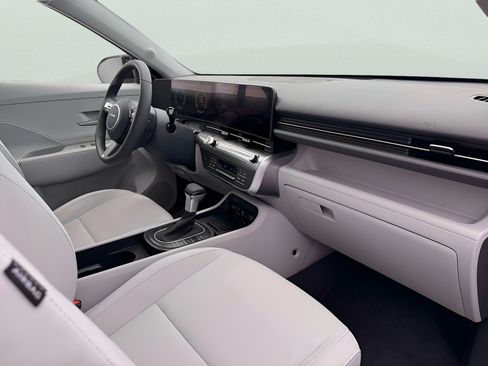 Used 2026 Hyundai Kona SEL Sport FWD image 15