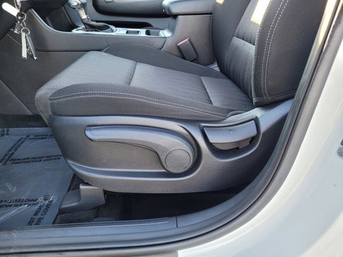 Used 2021 Kia Sportage LX image 15