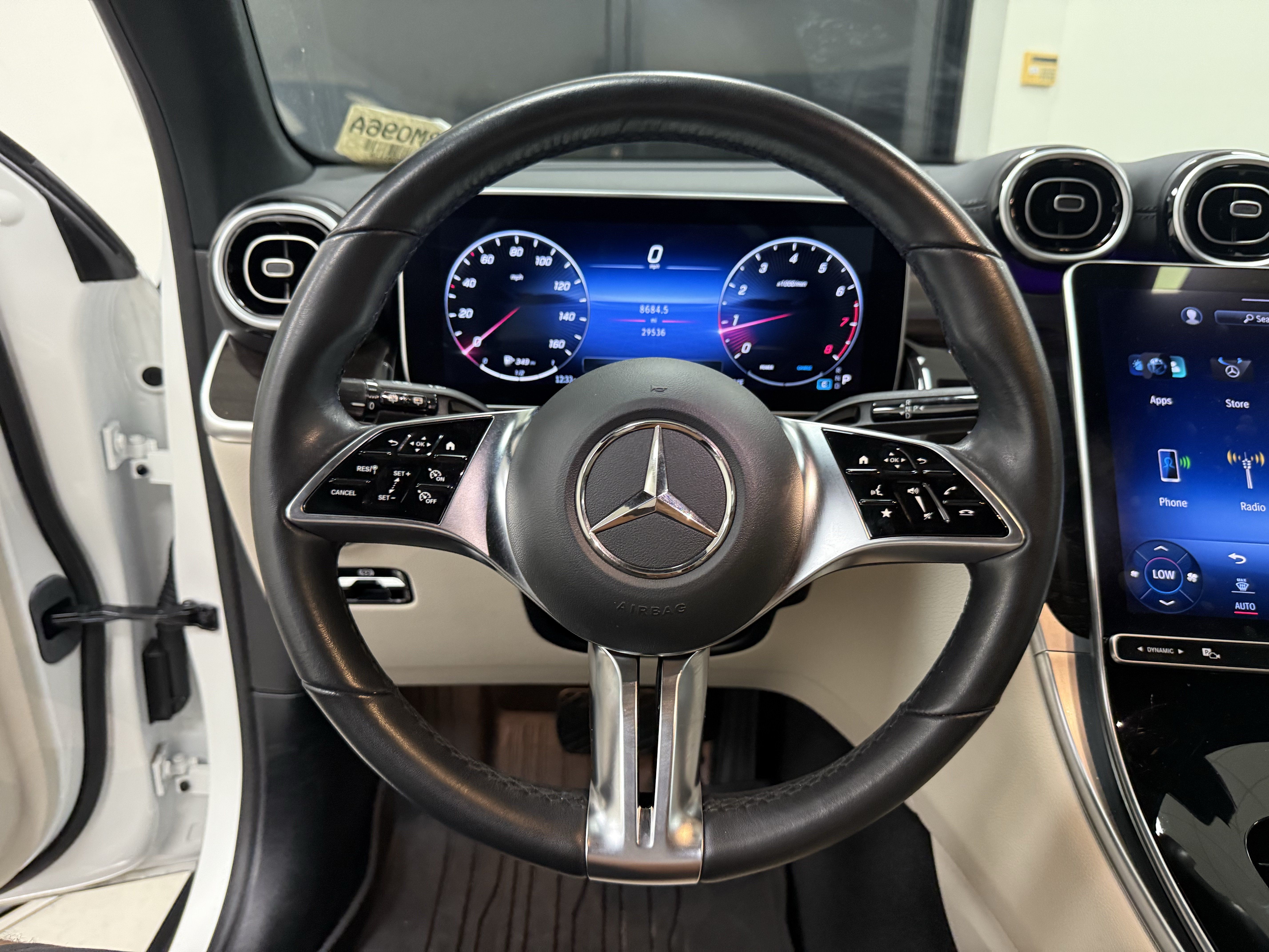 Used 2024 Mercedes-Benz GLC 300 4MATIC image 20