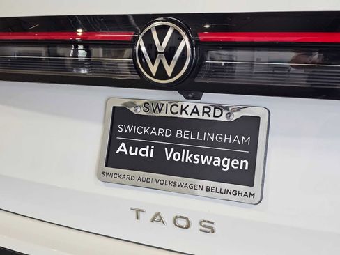 Used 2025 Volkswagen Taos S AWD/4WD image 14