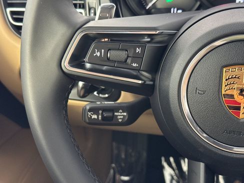 New 2026 Porsche Macan image 27
