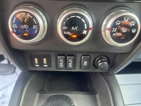 Used 2020 Mitsubishi Outlander Sport SE AWD/4WD image 18