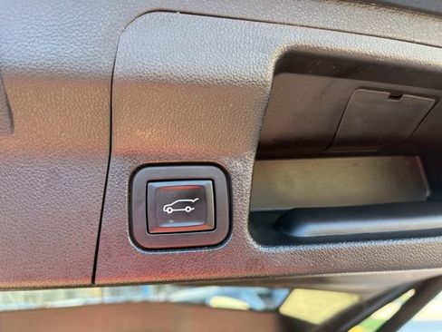 Used 2019 GMC Acadia Denali w/ Technology Package image 7