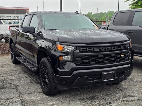 Used 2025 Chevrolet Silverado 1500 Custom AWD/4WD image 9