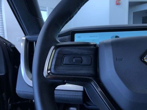 Used 2023 Rivian R1T Adventure AWD/4WD image 25