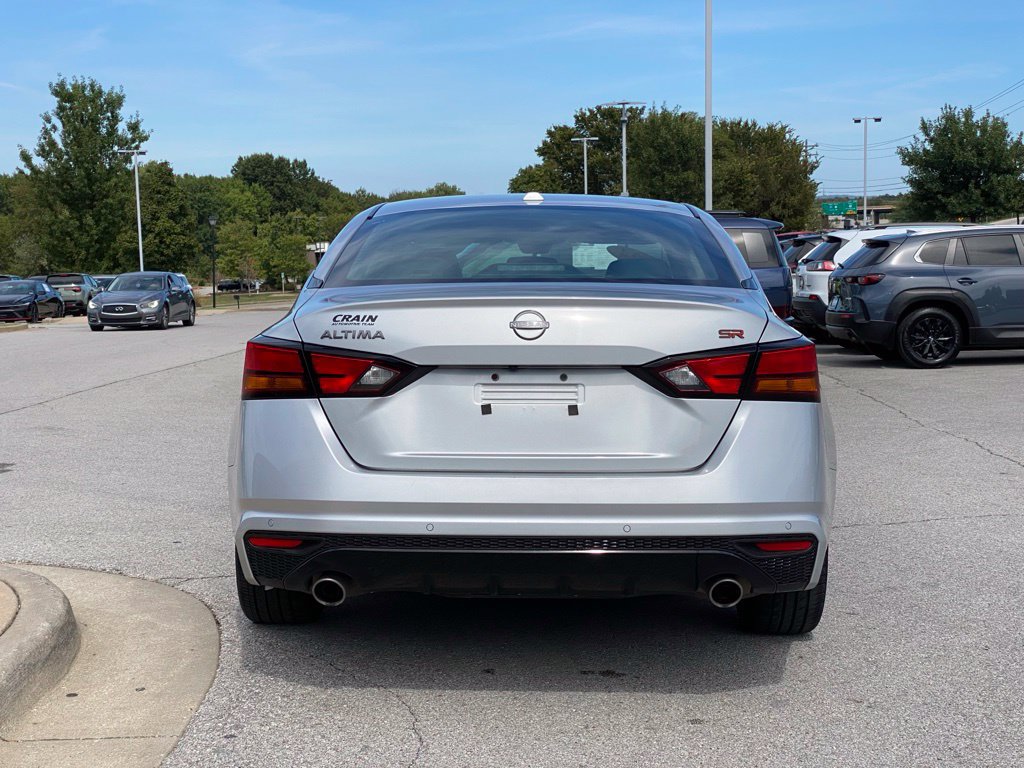 Used 2024 Nissan Altima 2.5 SR FWD image 6
