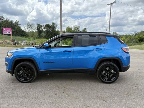Used 2019 Jeep Compass Altitude image 2
