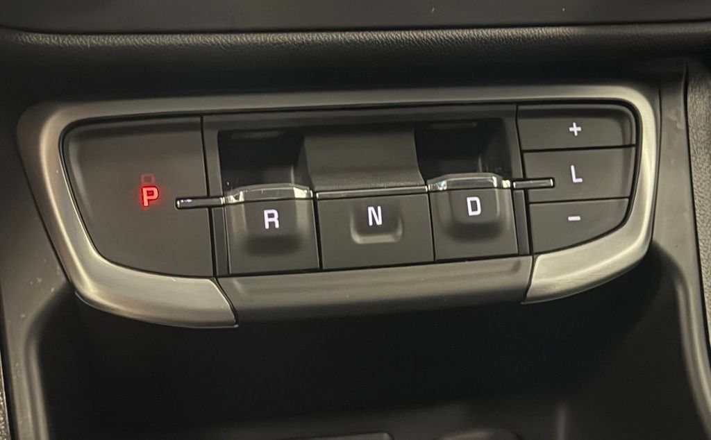 Used 2024 GMC Terrain SLE FWD image 21