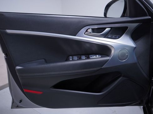 Used 2021 Genesis G70 3.3T image 16