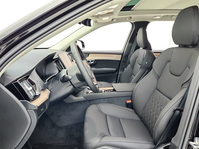 New 2026 Volvo XC90 B6 Plus w/ Protection Package Premier AWD/4WD image 17