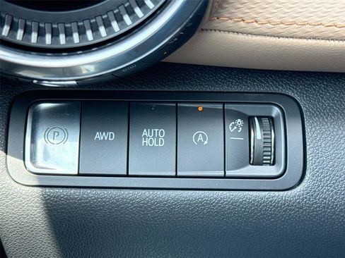 Used 2025 Chevrolet Equinox ACTIV w/ Convenience Package III AWD/4WD image 33