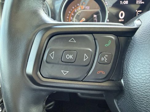 Used 2022 Jeep Gladiator Sport AWD/4WD image 21