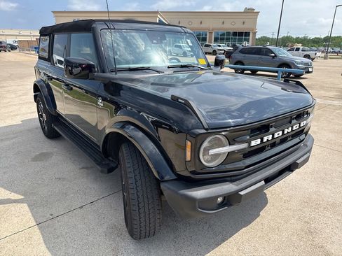 Used 2023 Ford Bronco Outer Banks image 19