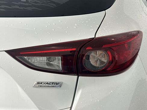 Used 2016 MAZDA MAZDA3 i Grand Touring image 30