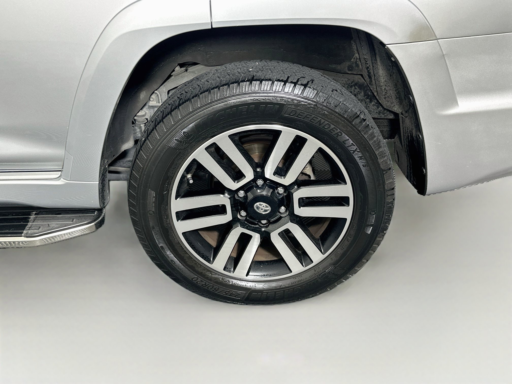 Used 2018 Toyota 4Runner Limited AWD/4WD image 11