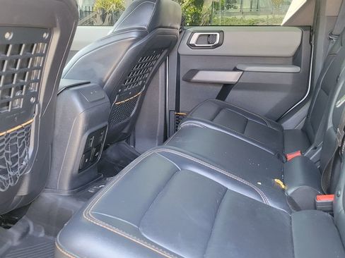 Used 2023 Ford Bronco Badlands AWD/4WD image 7