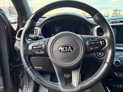 Used 2018 Kia Sorento SX FWD image 10